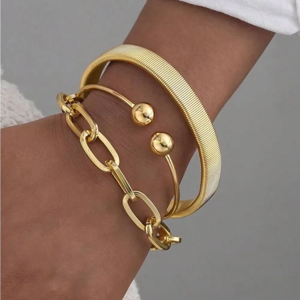 Elegant Gold Bracelet Set S1263